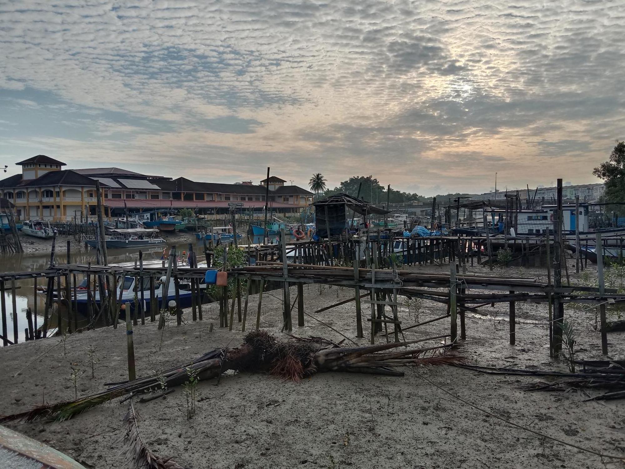 Muallim Home Mersing Esterno foto