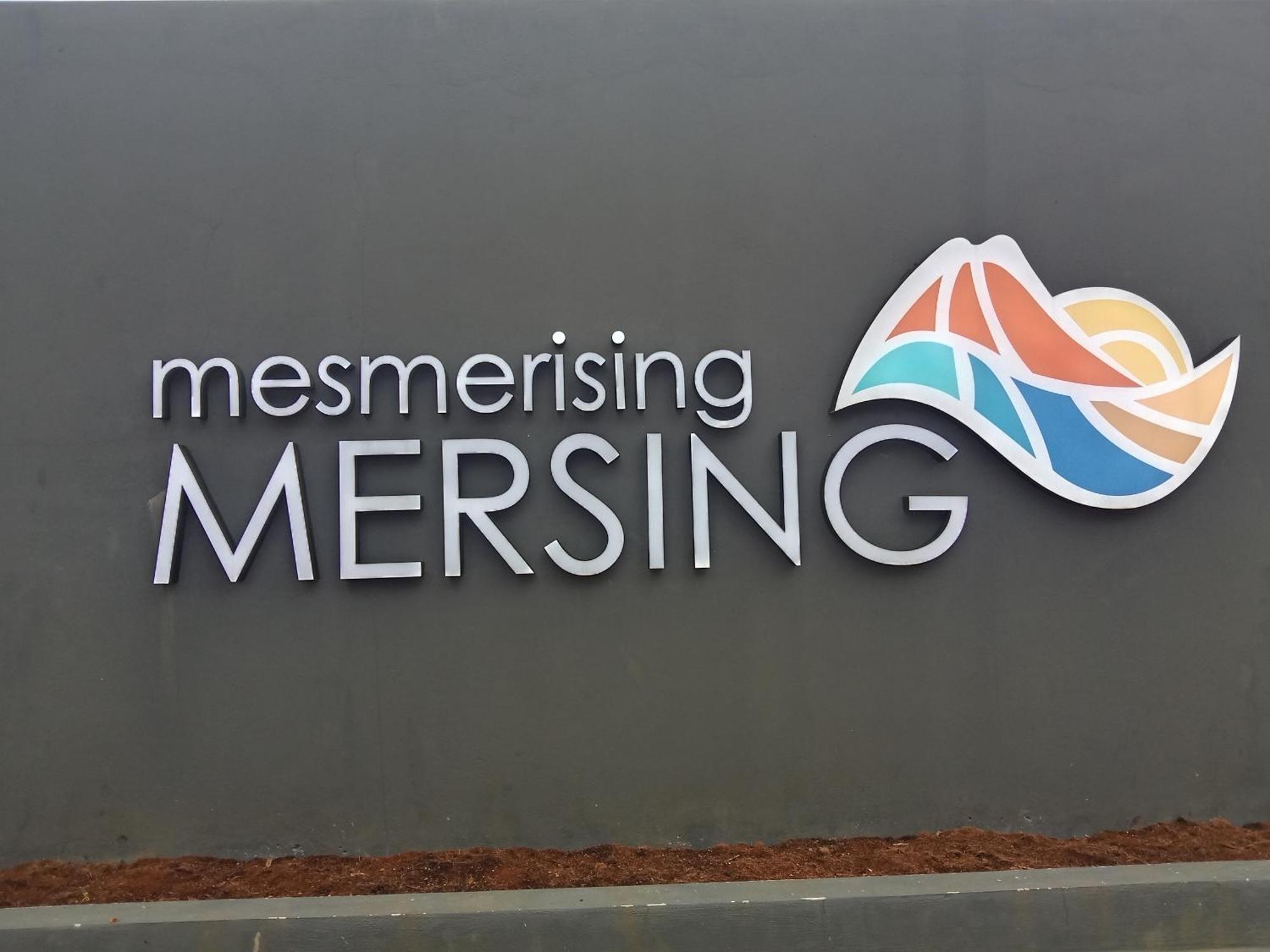 Muallim Home Mersing Esterno foto